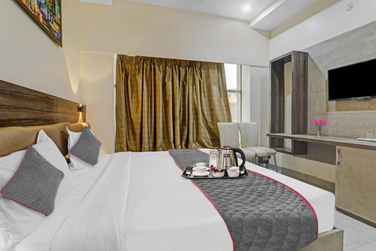 Townhouse 1150 Hotel Dayal Palace Chinhat Экстерьер фото